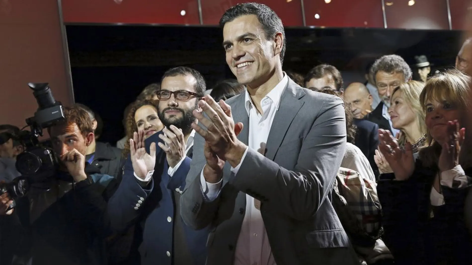 Pedro Sánchez, durante la presentación hoy de la plataforma en apoyo a su candidatura a presidente del Gobierno.