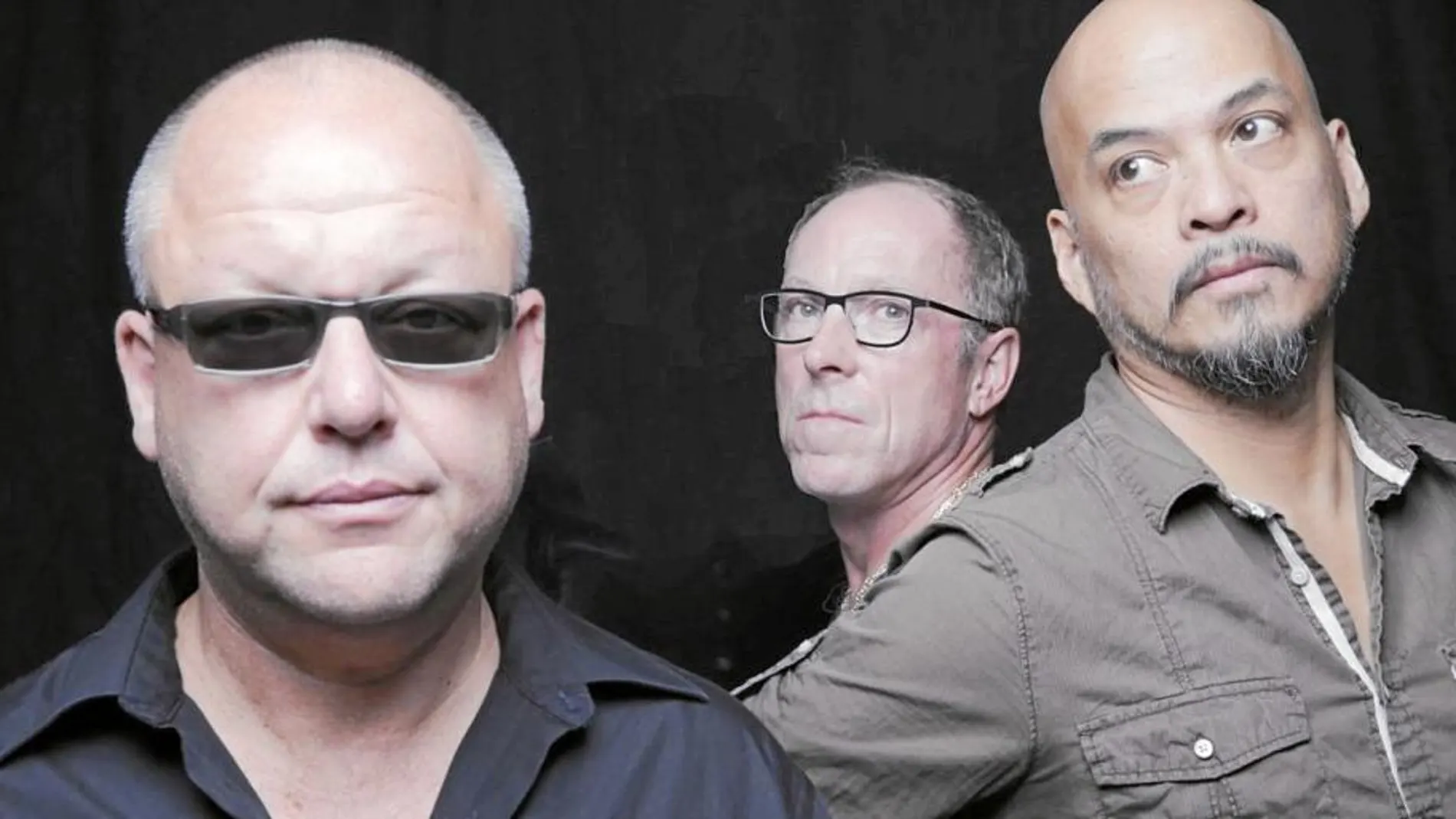 Francis, Lovering y Santiago, fundadores de Pixies