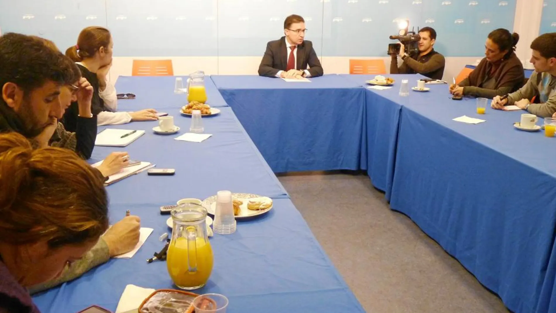 El secretario general del PPCV, Serafín Castellano, ayer en la sede popular