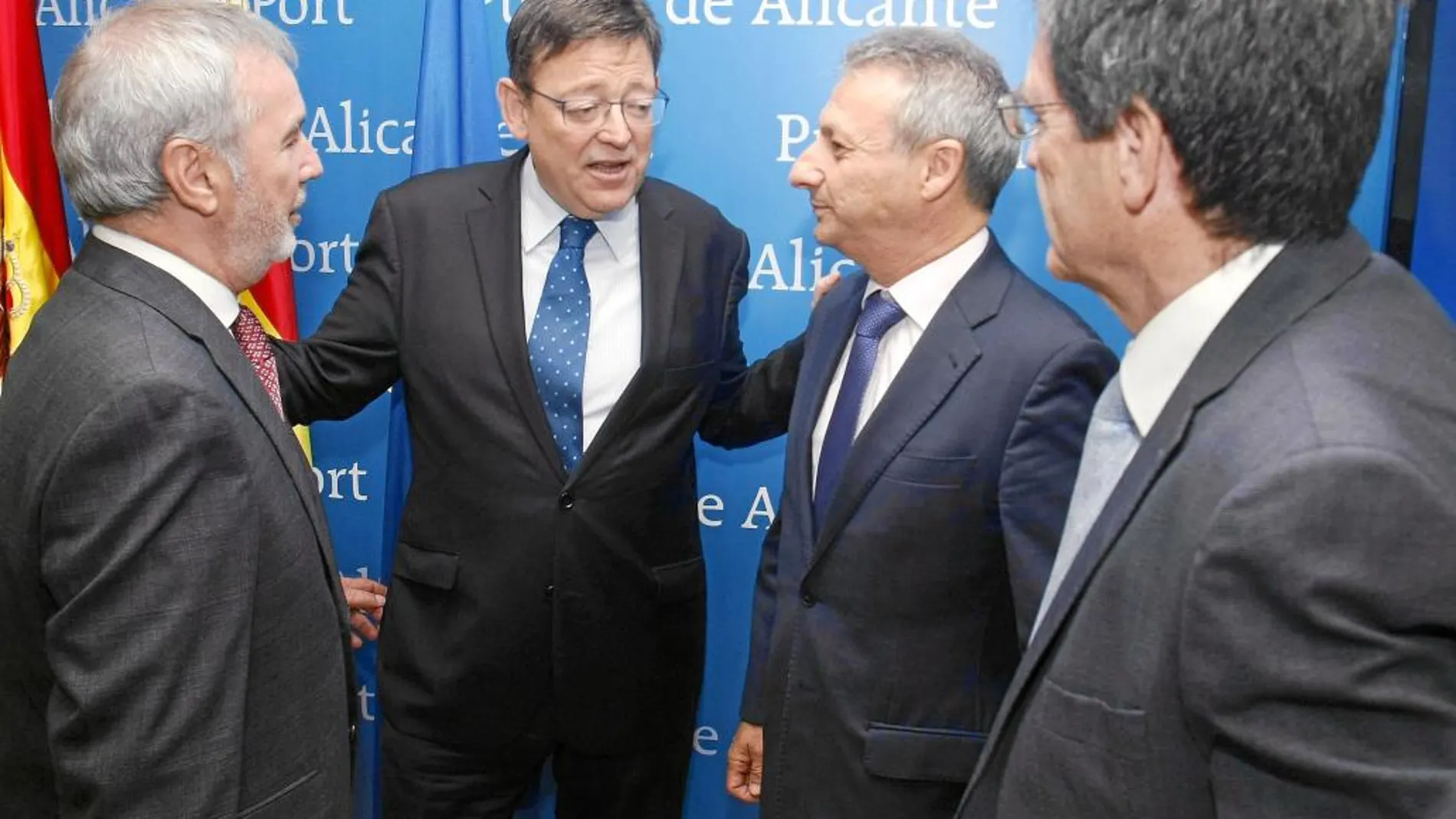 El presidente Puig asistió a la toma de posesión del nuevo presidente del Puerto de Alicante, Juan Antonio Gisbert