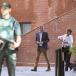 El director general de comunicació de la Generalitat de Catalunya, Jaume Clotet, a su salida tras declarar esta mañana ante la Guardia Civil.