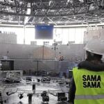 Técnicos municipales supervisan in situ el montaje del espectáculo Sama-Sama