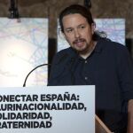 El secretario general de Podemos, Pablo Iglesias participa en un acto enmarcado en la ruta "Conectar España"
