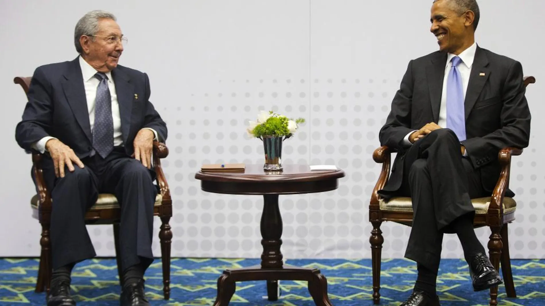 Raúl Castro y Barack Obama durente su reunión en Panamá el pasado mes de abril
