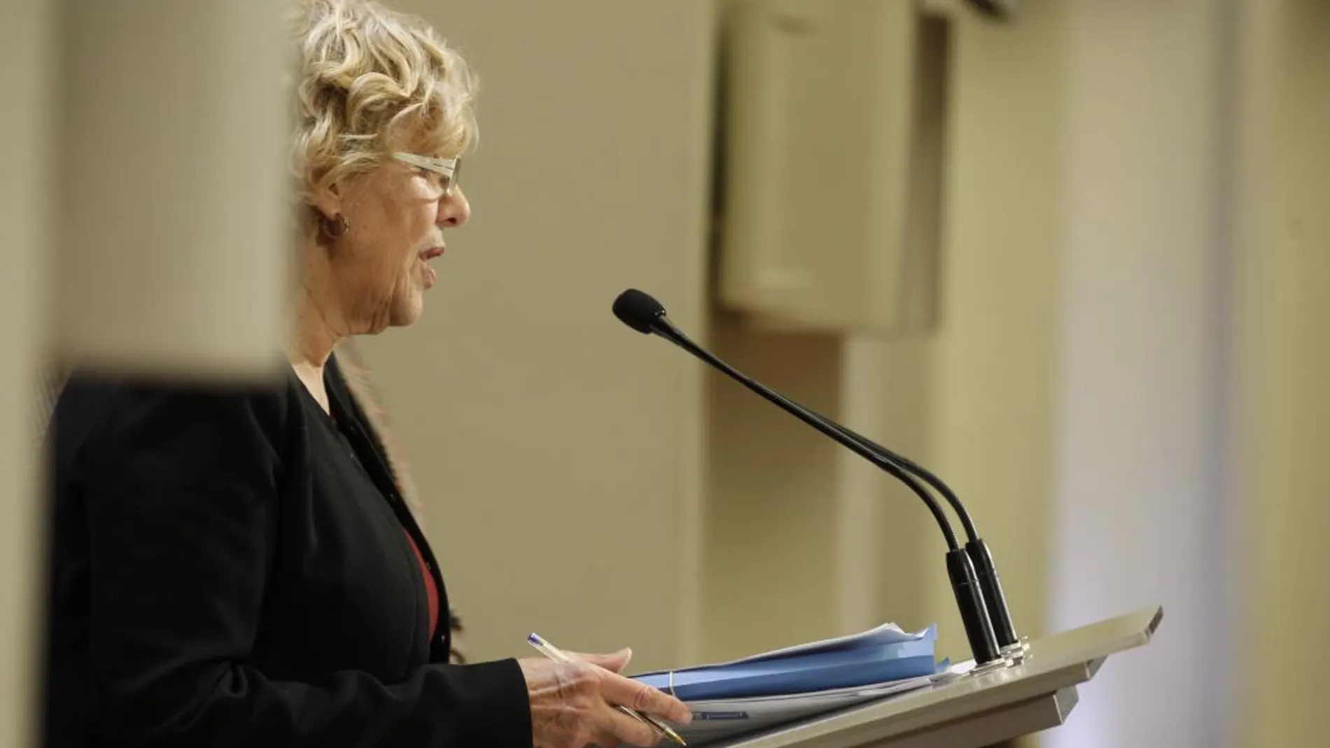 Carmena sobre la imagen de su agenda para el día de ayer. No acudió al acto de la Complutense a las 12:30 por «problemas de agenda». A esa hora, no tenía prevista ninguna reunión