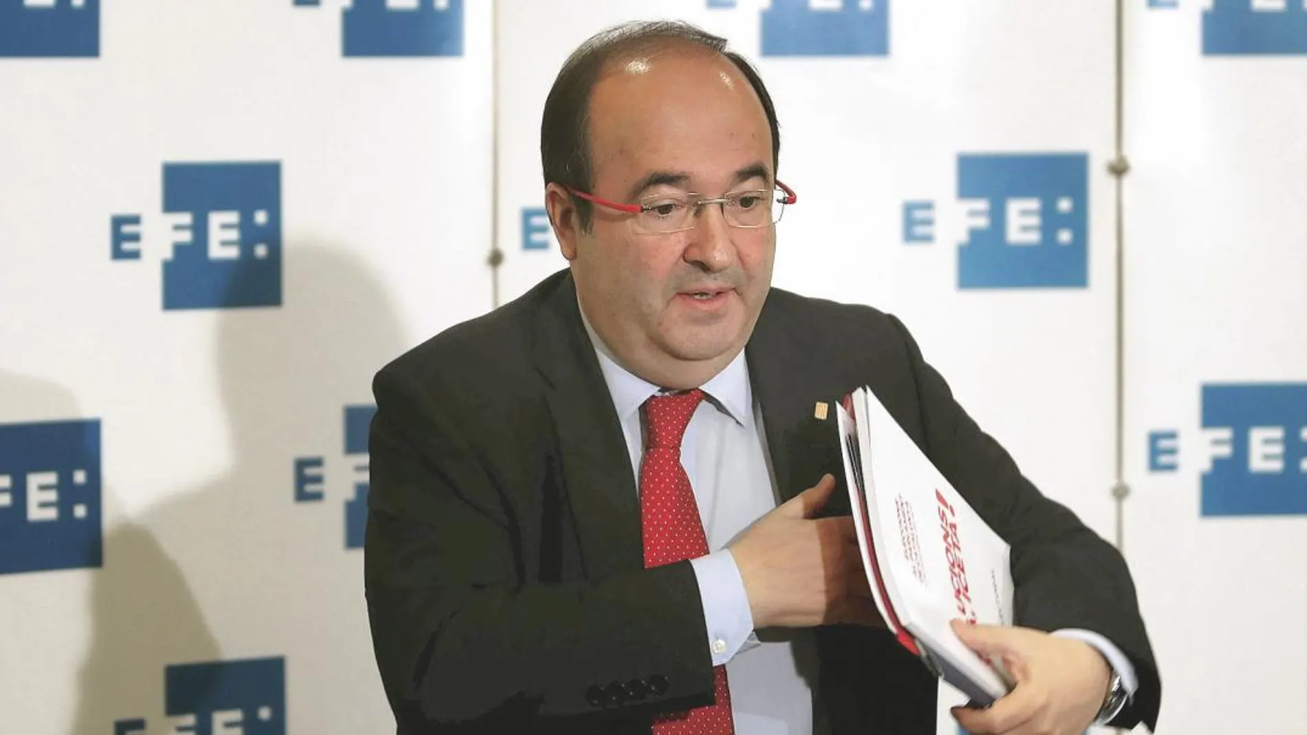 El candidato del PSC a la presidencia de la Generalitat, Miquel Iceta, durante un acto de la Agencia Efe en Barcelona.
