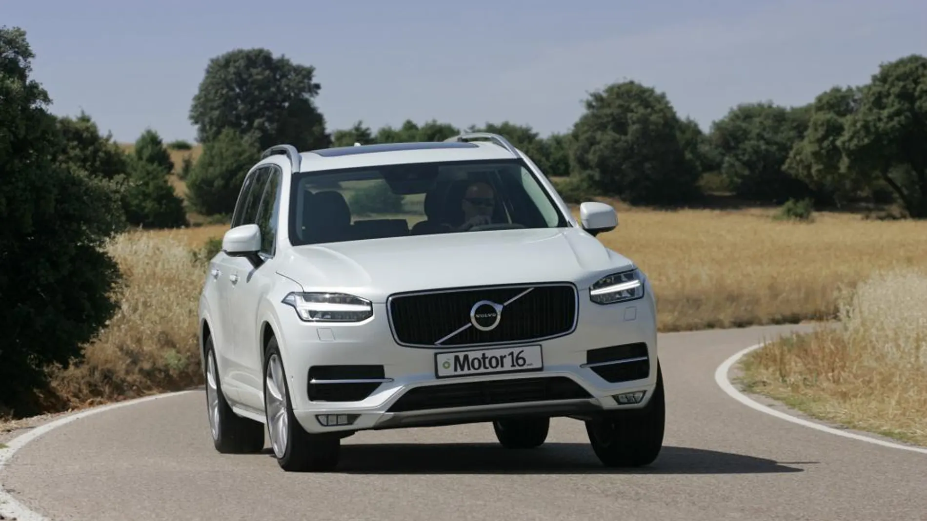 Volvo XC90.