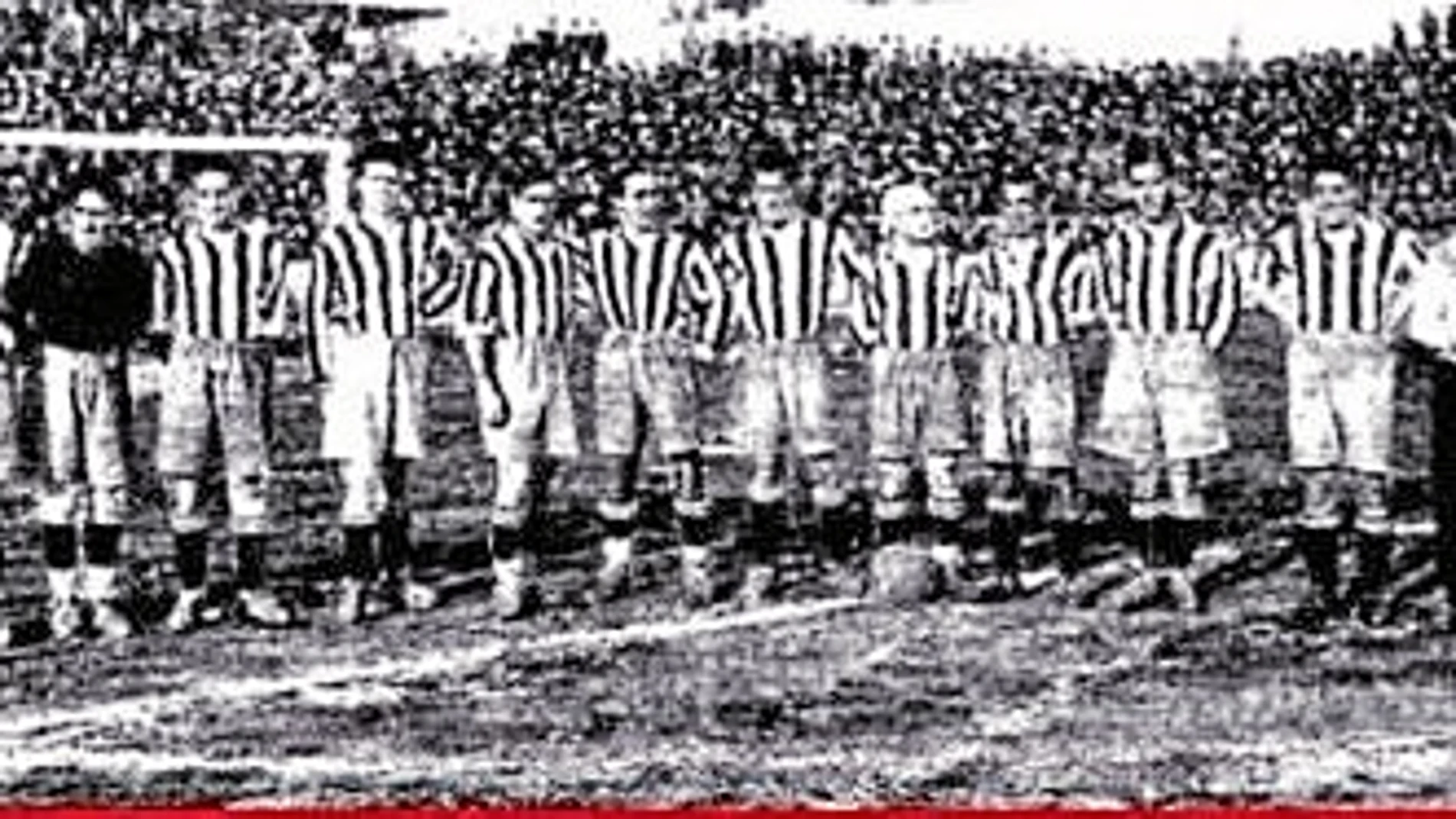 El Atlético, en 1929, cuando se disputó el primer derbi
