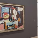 Pintura «Mandoline et guitarre» de Pablo Picasso que forma parte de la muestra "Panoramas de la ciudad: la Escuela de París, 1900-1945"