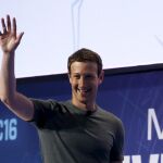 El fundador de Facebook, en el MWC
