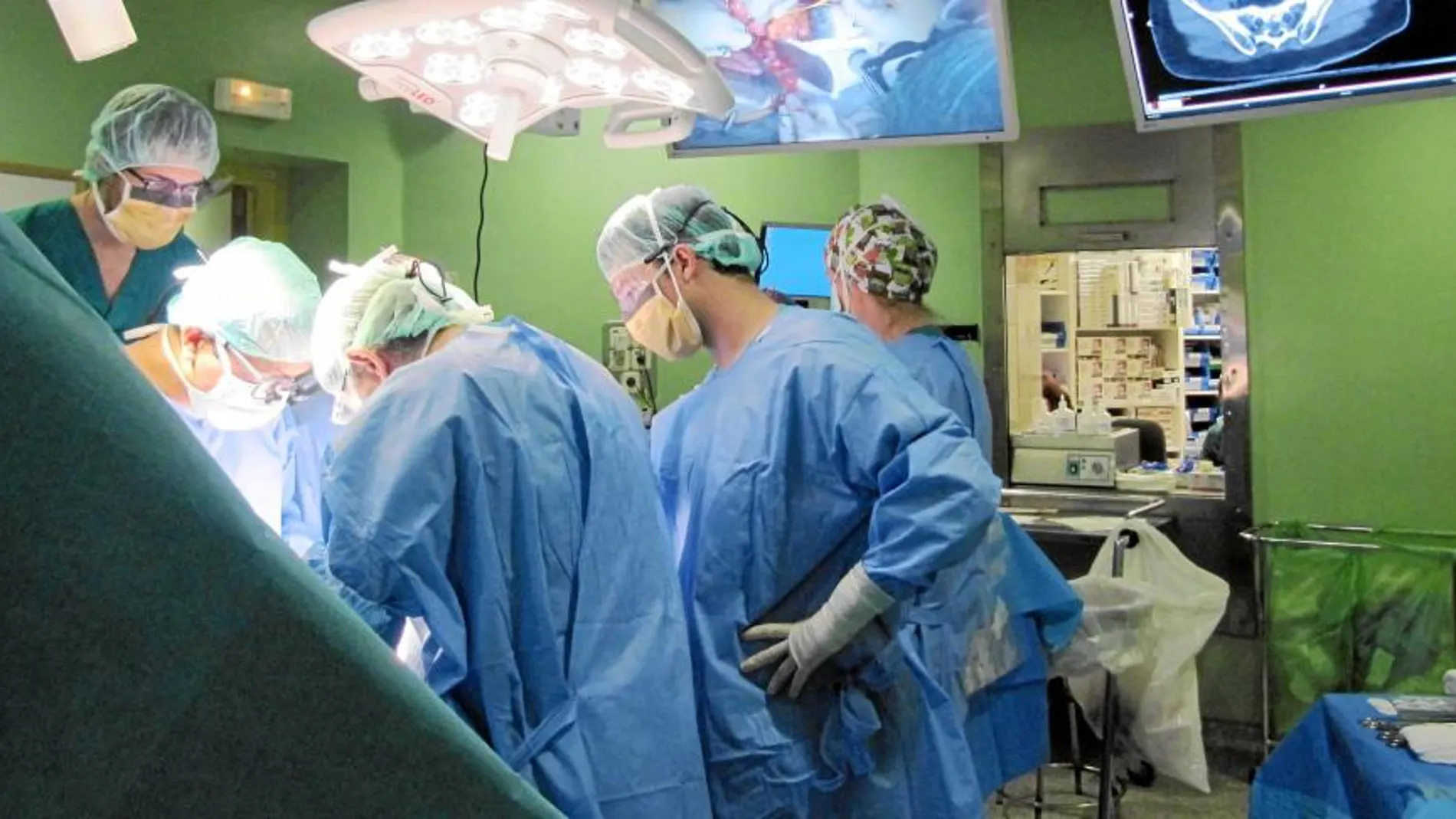 Las listas de espera para las operaciones han sido muy polémicas estos años