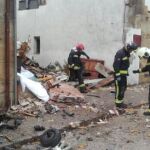 La avioneta ha caído en una de las calles del Arbizu