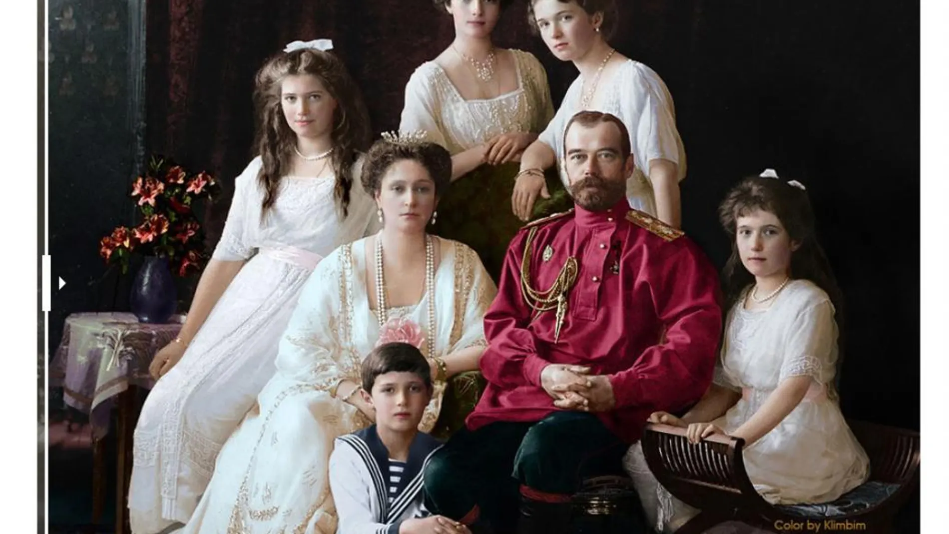 Posado del último zar, Nicolás II, junto a su familia