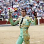 David Mora paseando las dos orejas en Las Ventas