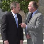 George Bush con el Rey Juan Carlos durante su visita a España en 2001