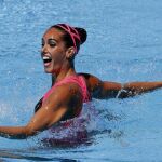 La nadadora española Ona Carbonell durante su ejercicio en la final de solo libre del Mundial de Natación que se disputa en Budapest (Hungría), en la que ha conseguido la medalla de plata