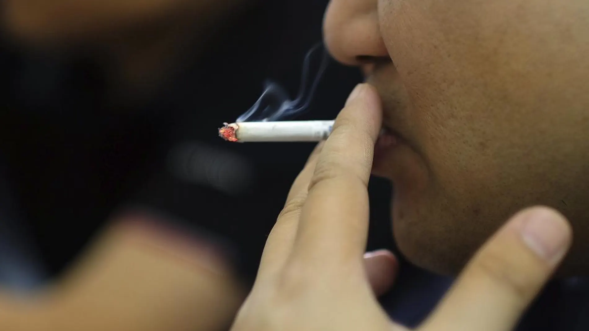 Alrededor de 3.000 fumadores acuden a profesionales para dejar de fumar con un éxito de más del 61%