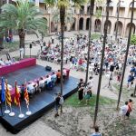 Ensayo. Colau ya hizo un ensayo de sus intenciones cuando sacó el pleno de constitución de Nou Barris fuera de las dependencias municipales.