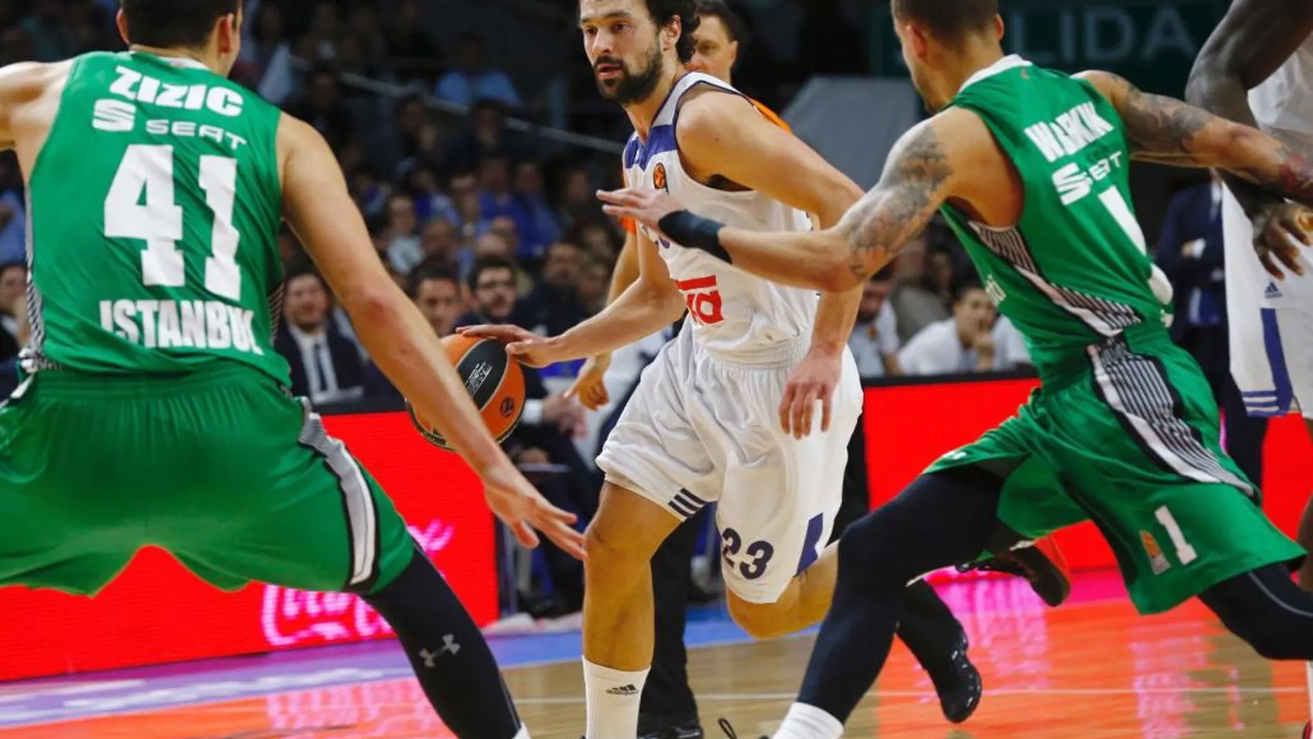 Ante Zizic (41) jugó en el Darussafaka turco antes de emigrar a la NBA