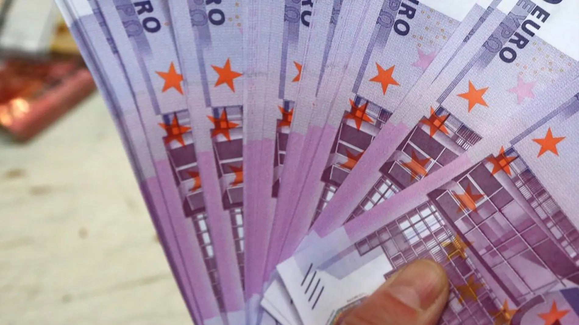 Investigan la destrucción de miles de billetes de 500 euros en Ginebra
