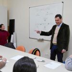 Moreno visitó ayer la Asociación Nacional AFAR, en Alcalá de Guadaira