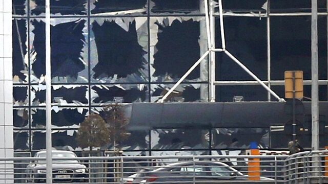 Ventanas rotas tras las explosiones en el aeropuerto de Zaventem