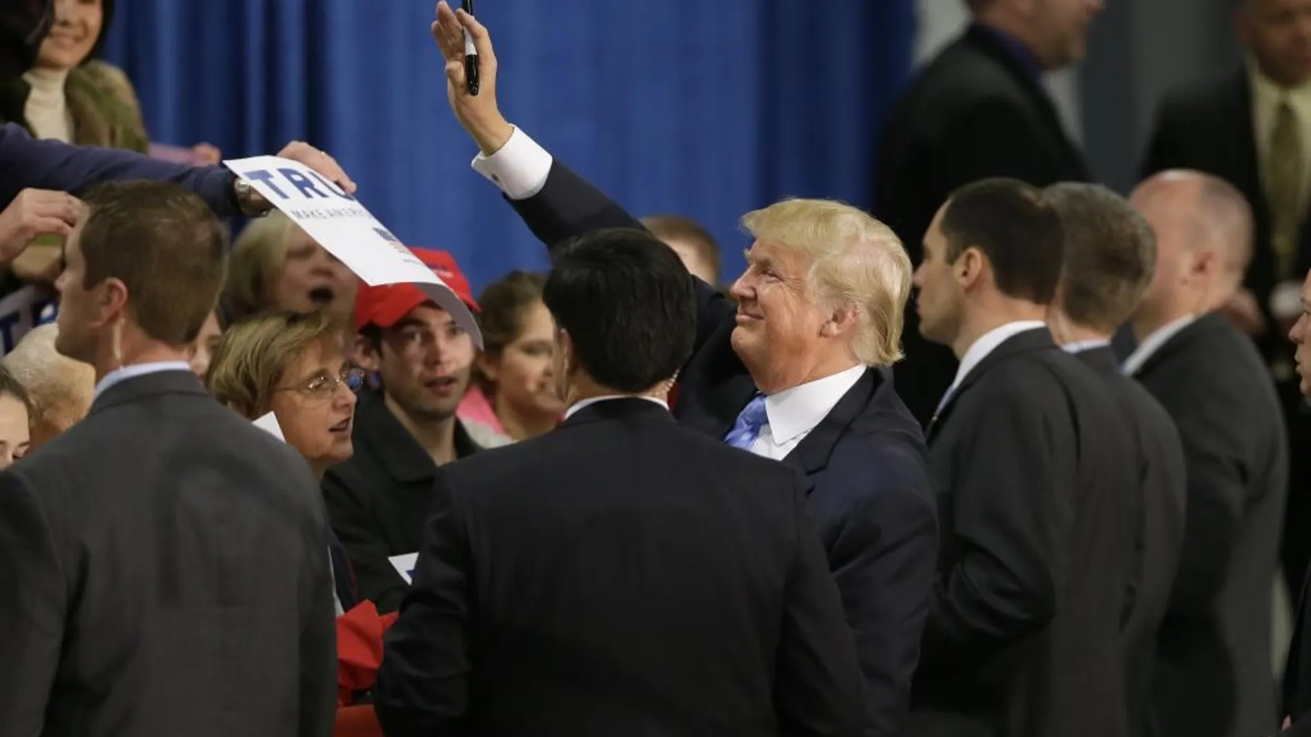 Donald Trump en un mitin de campaña en Iowa