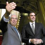 Antonio Costa, primer ministro portugués, junto a Pedro Sánchez