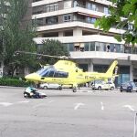 El paciente de 85 años fue trasladado desde el hospital de Villalba hasta la Fundación Jiménez Díaz en helicópetro y no en UVI por la gravedad de su dolencia