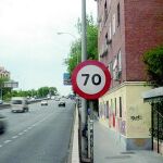 Actualmente en el tramo comprendido entre la Avenida de Portugal y la de los Poblados, el Paseo de Extremadura permite una velocidad máxima de 70 kilómetros por hora.