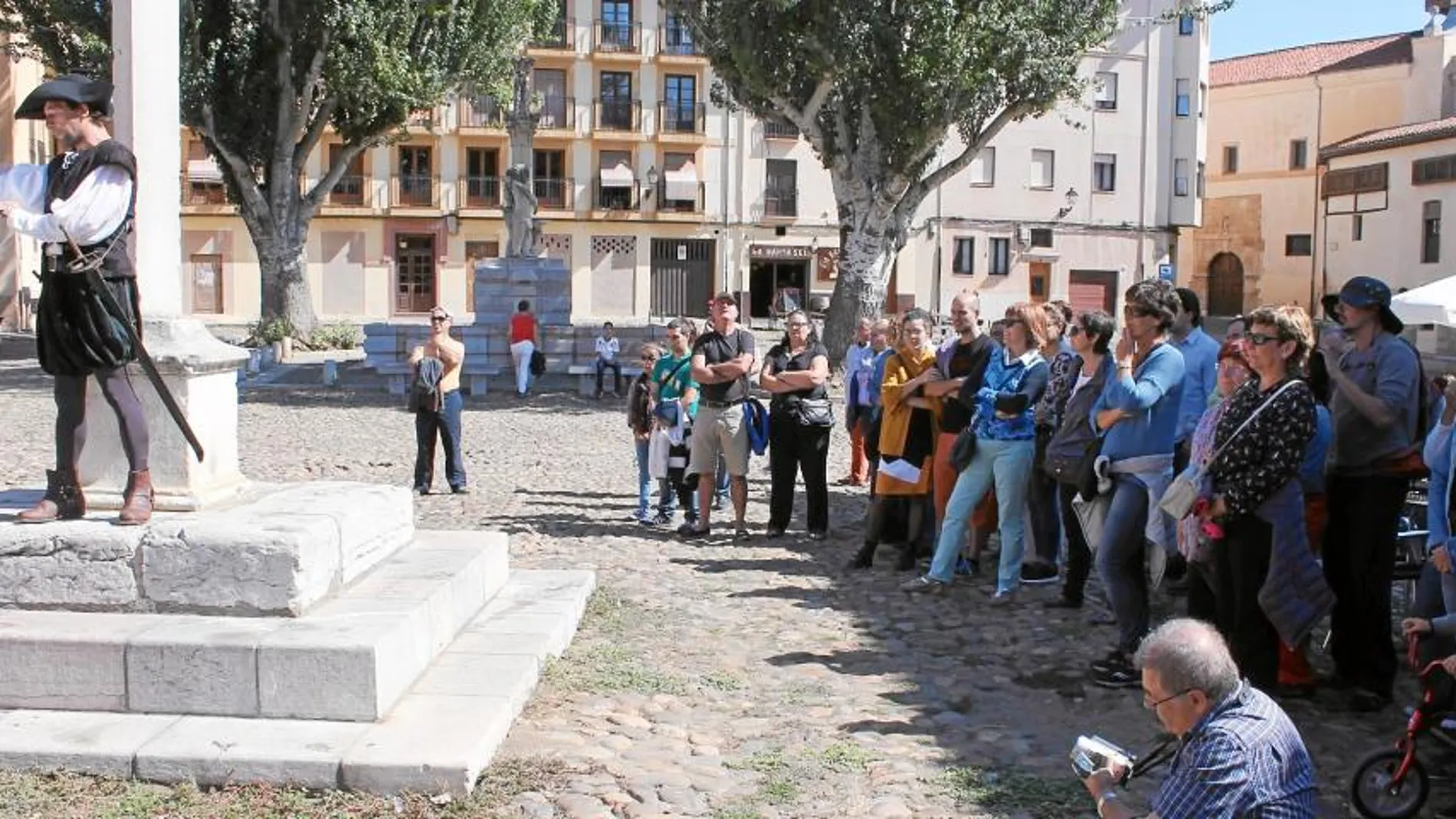 Imagen de la ruta teatralizada a la judería de León que clausuró las Jornadas de la Cultura Judía