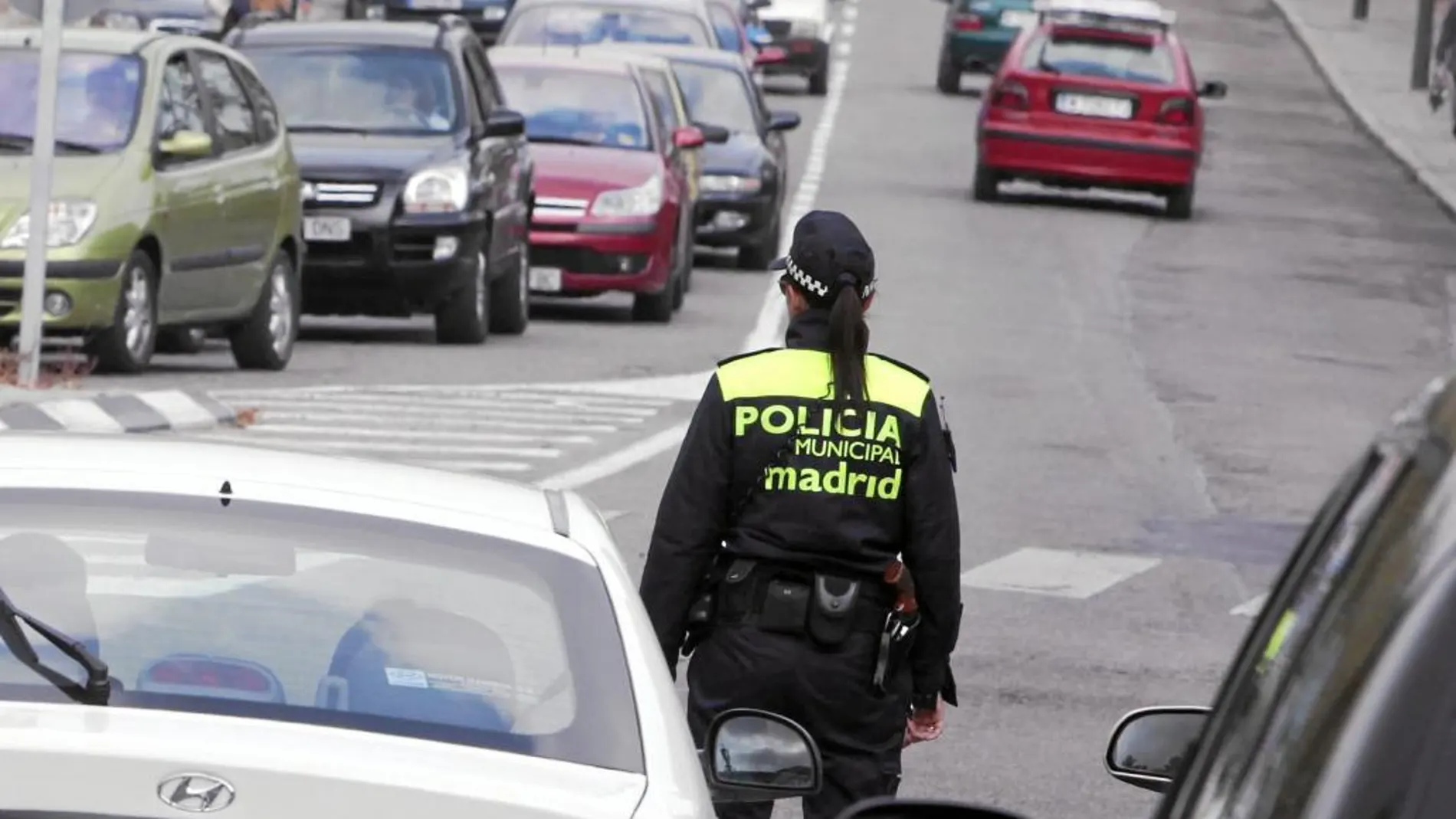 Dos agentes se han negado a cumplir servicio porque no poseían un chaleco apropiado