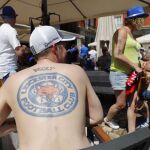 Seguidores del Leicester, esta mañana en la Plaza Mayor de Madrid