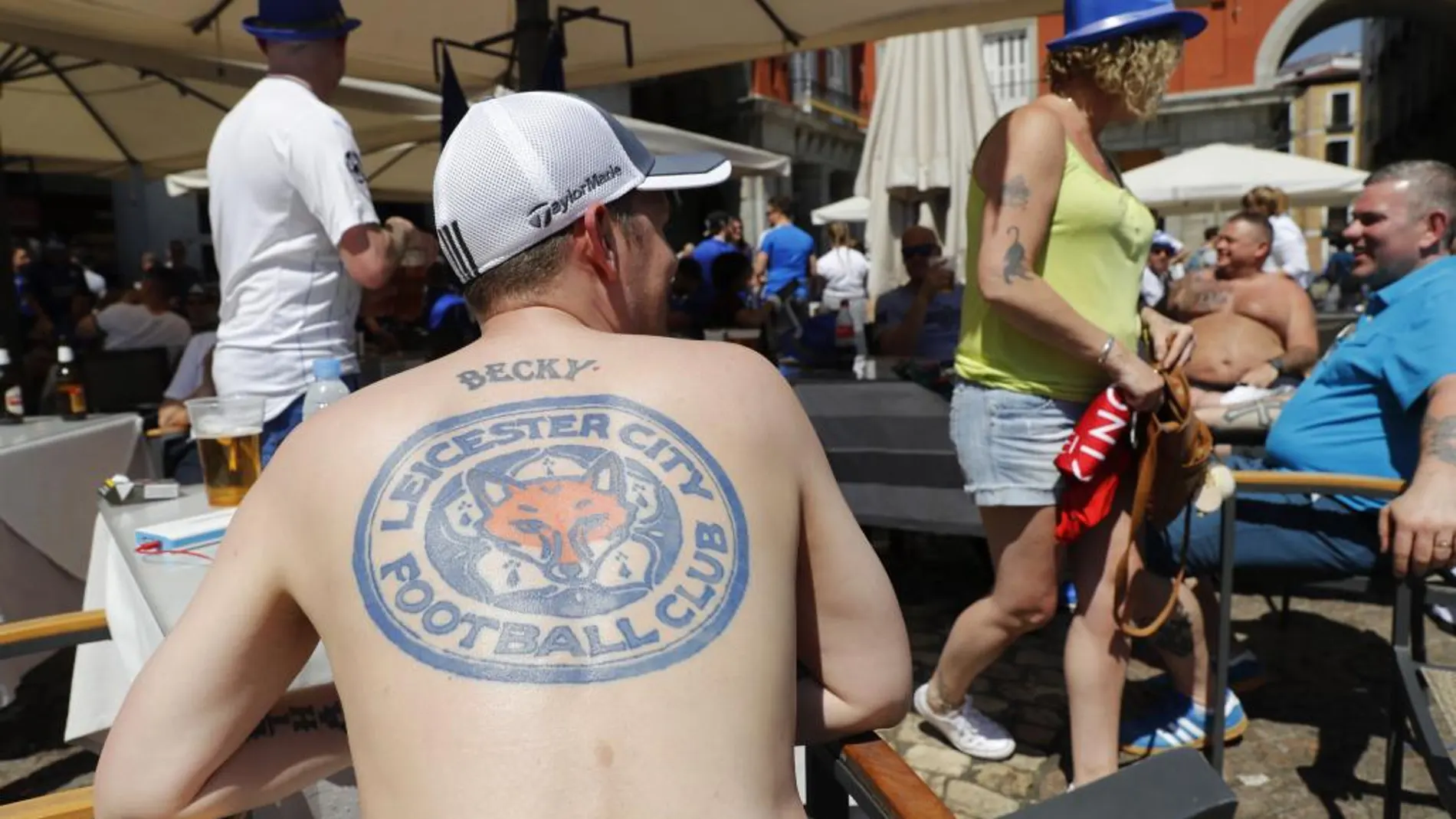 Seguidores del Leicester, esta mañana en la Plaza Mayor de Madrid