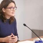 La vicepresidenta del Consell, Mónica Oltra, tras la reunión plenaria del Gobierno valenciano