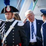 Donald Trump a su llegada al aeropuerto Fiumicino, de Roma