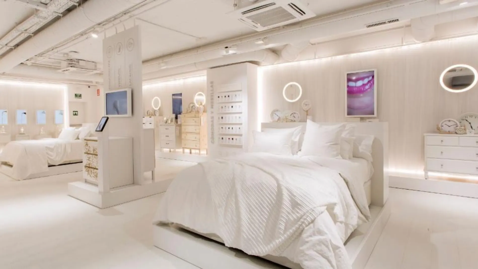 Dormitorio de la tenda Ikea del centro de Madrid