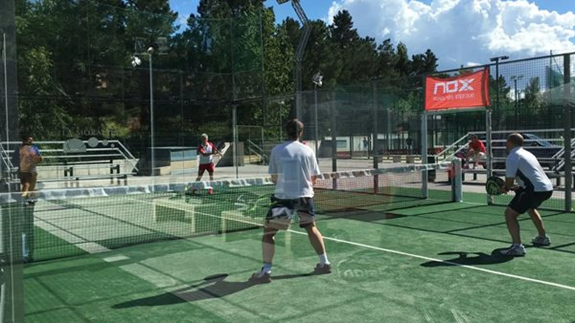 Miguel Lamperti en un partido-clinic