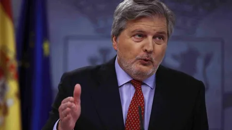 El portavoz del Gobierno, Íñigo Méndez de Vigo, durante la rueda de prensa tras la reunión del Consejo de Ministros.