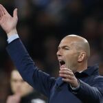 ... «Y Cristiano lo mete y a casa»