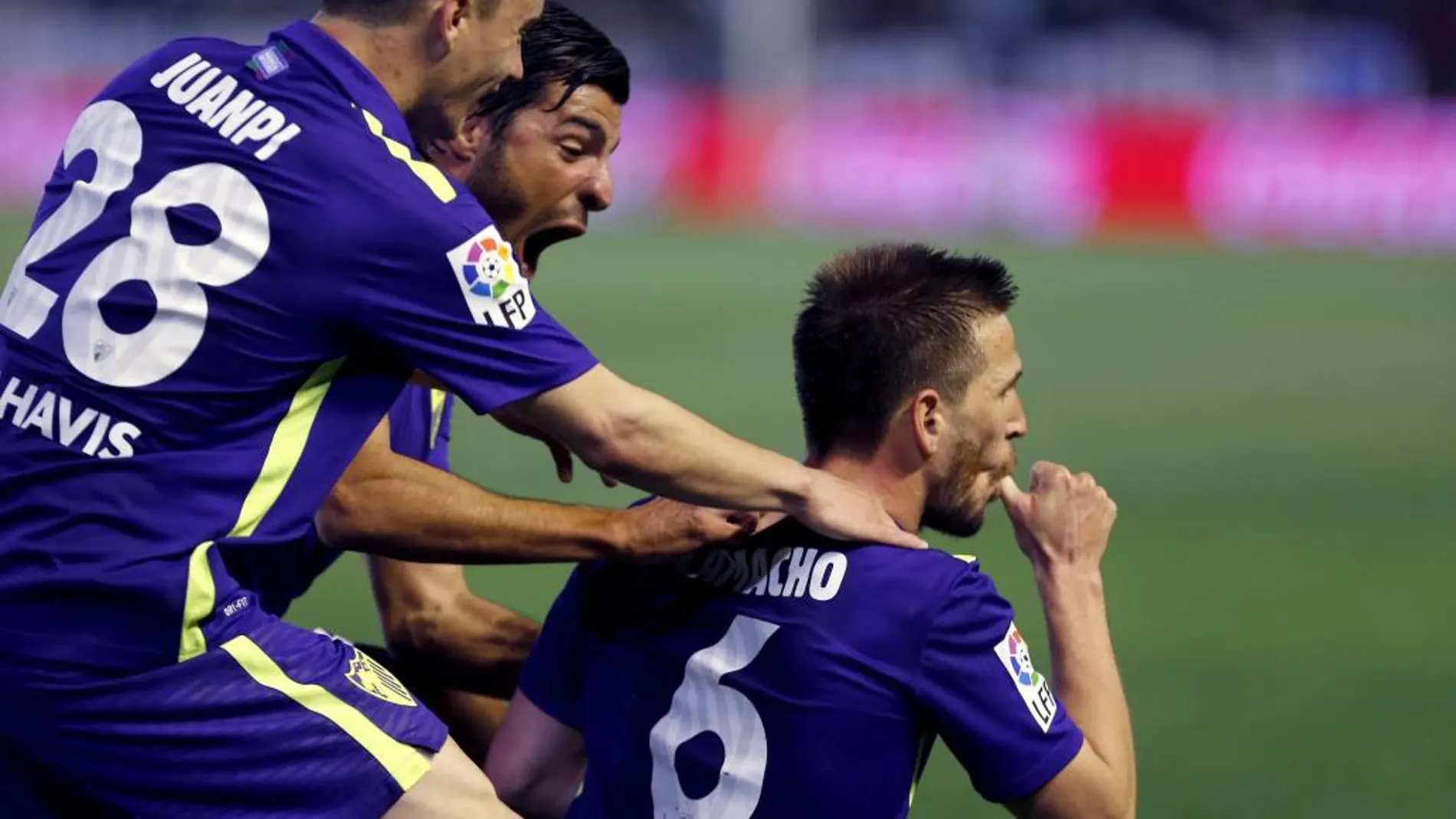 0-1. El Málaga ata la permanencia ante un Betis que mereció más