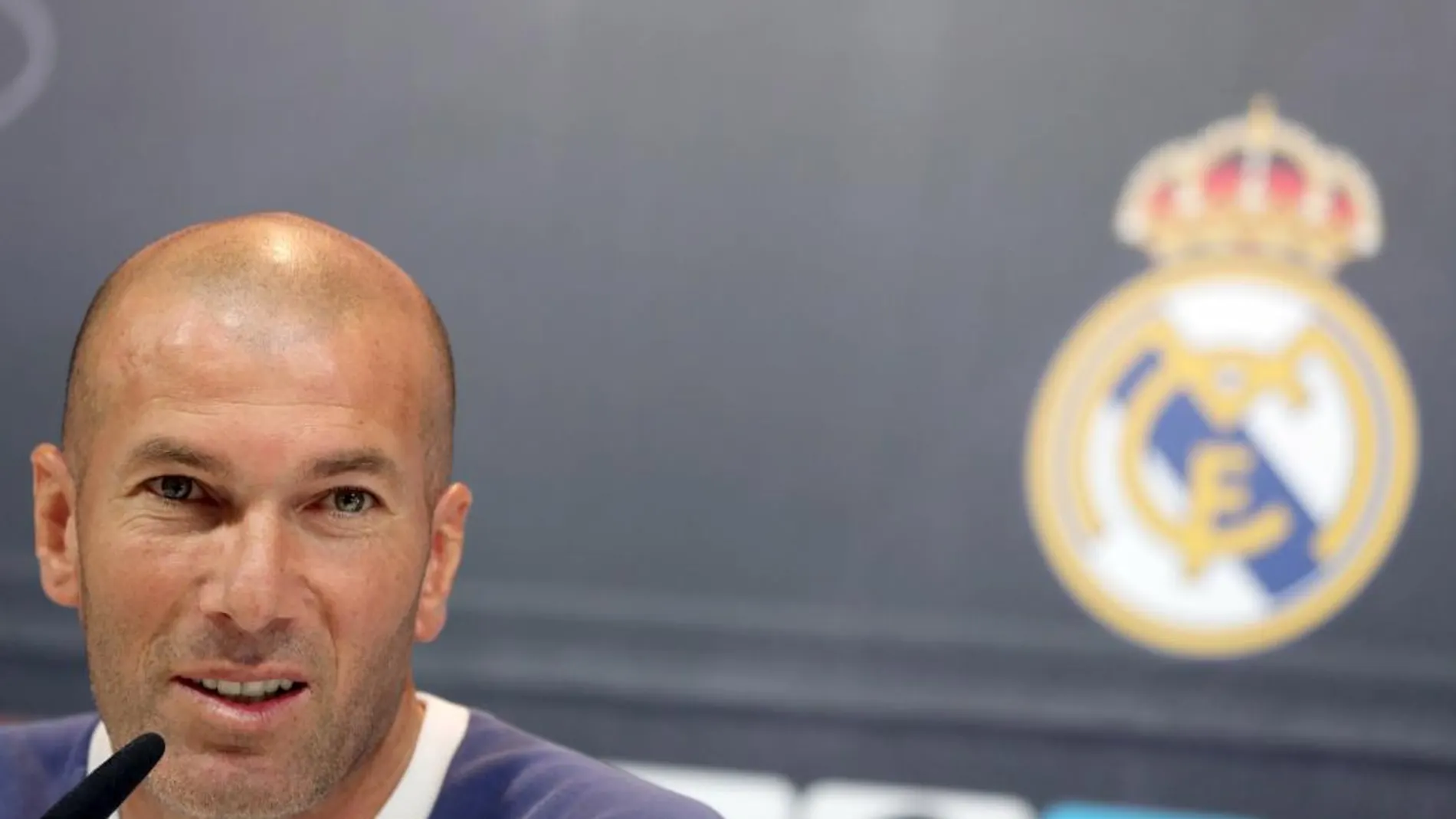 El entrenador del Real Madrid, Zinedine Zidane, durante la rueda de prensa