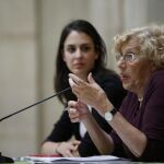 Manuela Carmena en un desayuno con la Prensa .