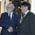 El presidente de la Generalitat, Carles Puigdemont, recibe al nuevo fiscal general del Estado, José Manuel Maza