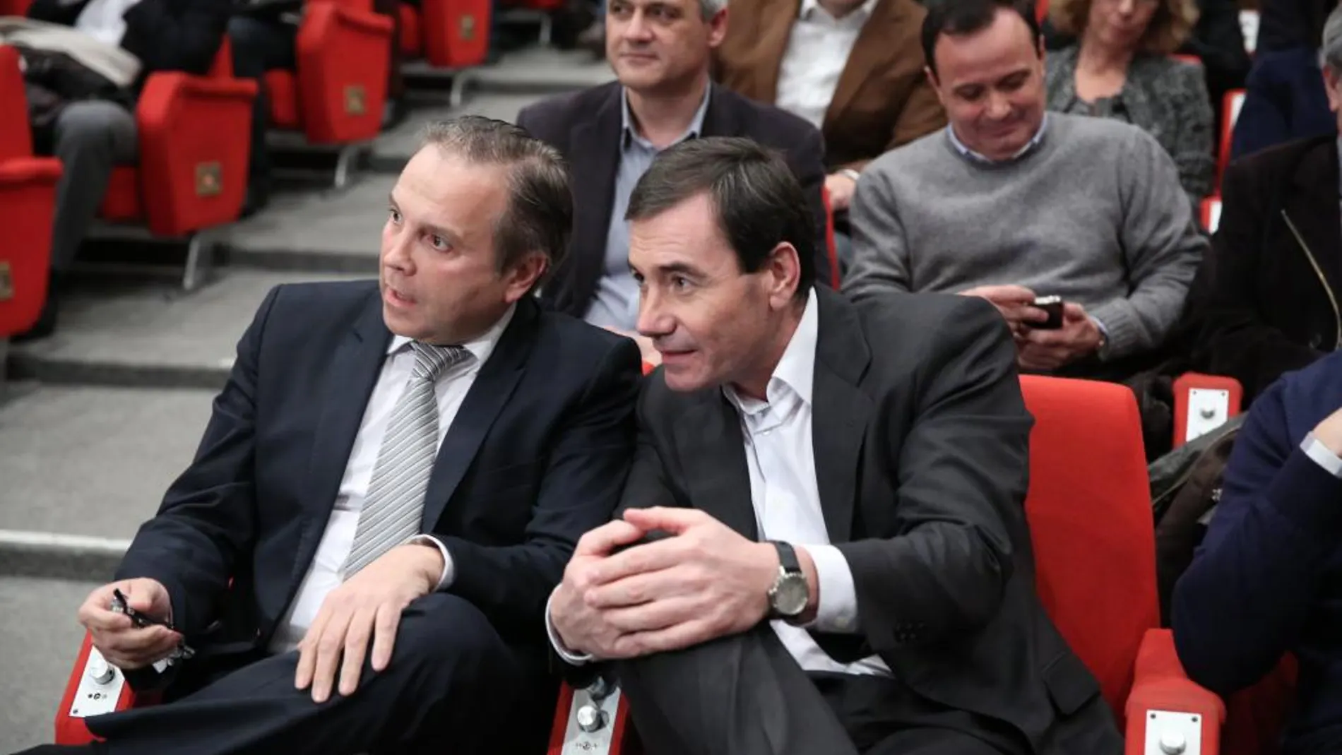 El exsecretario general del Partido Socialista de Madrid Tomás Gómez y el concejal Antonio Miguel Carmona