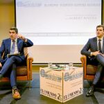 El director de El Mundo en Castilla y León, Pablo Lago, presenta al presidente de Ciudadanos, Albert Rivera