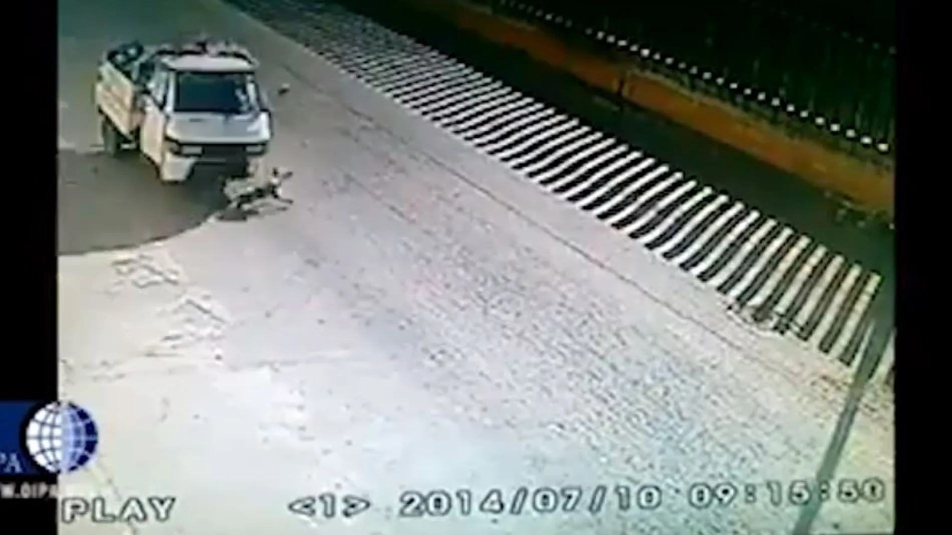 Captura del vídeo grabado por las cámaras de seguridad cercanas a la escena