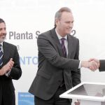 Fabra destaca que cada nuevo empleo industrial crea otros seis