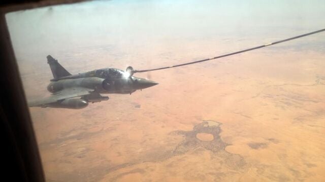 Imagen de un avión francés