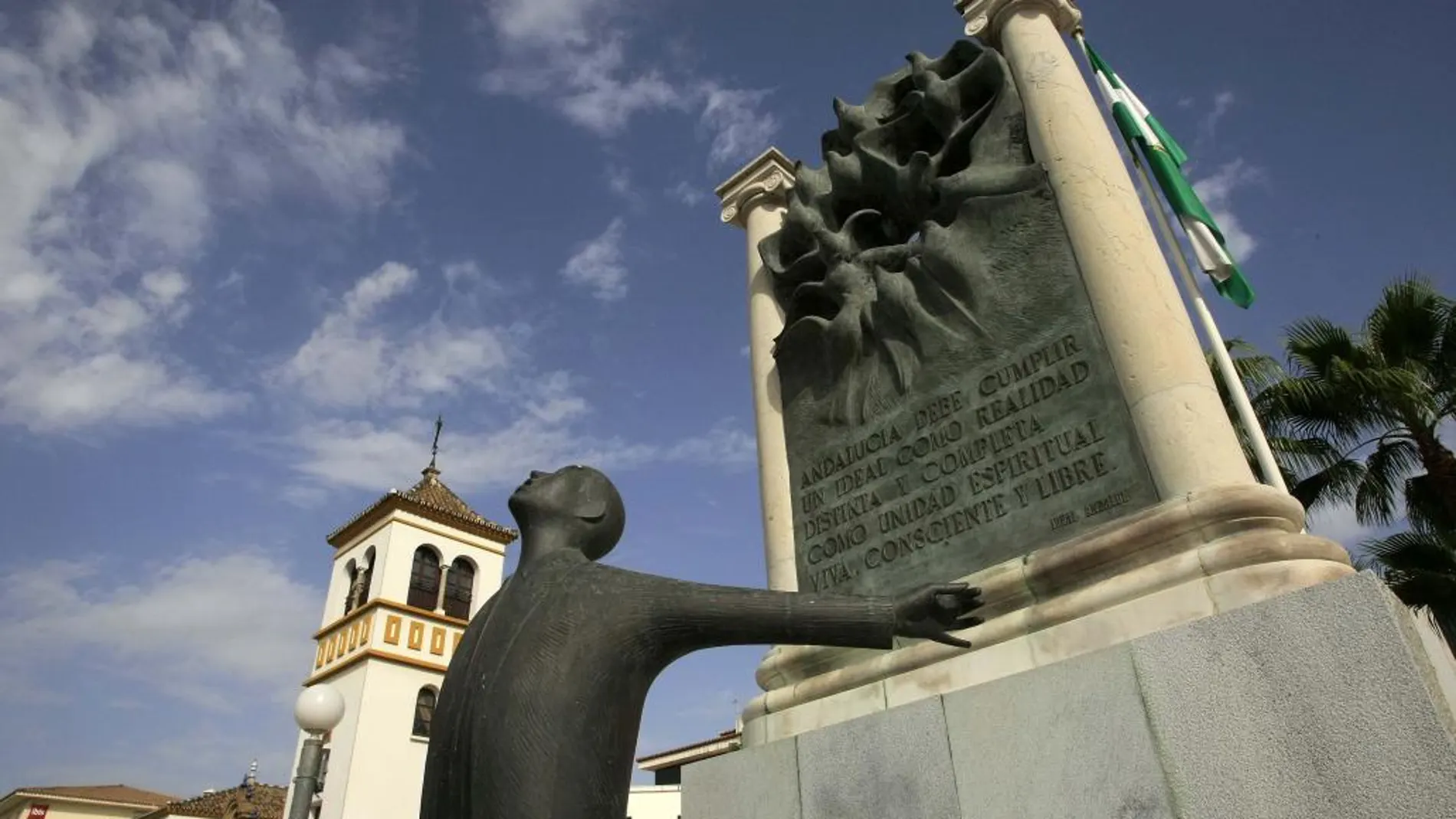 Monumento a Blas Infante, padre de la patria andaluza